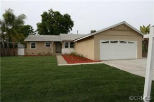 Fullerton beautiful single house, 4 beds, 2 baths, 2 cars garage, 1450 sqft living, 9583 sqft lot